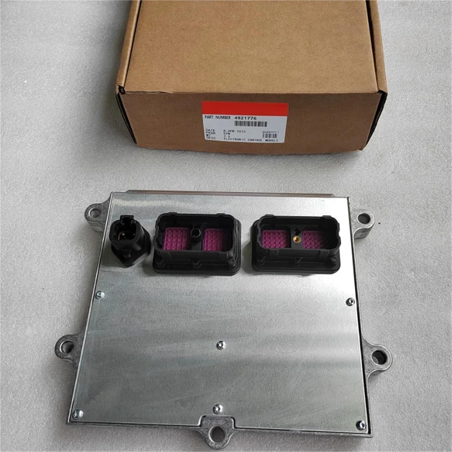 4921776 4921797 自動車部品 電子制御モジュール QSB6.7 ECM ECU 部品